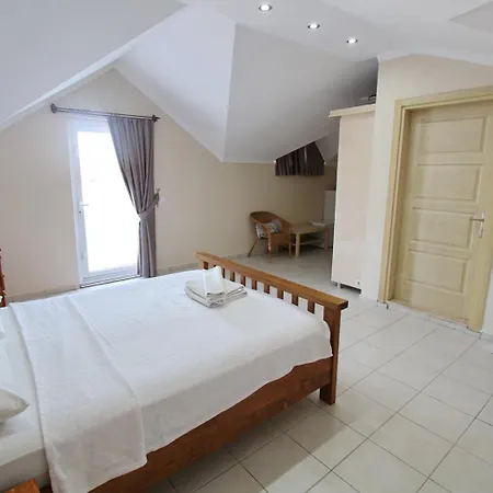 Lisa, 4 Bedroom, Private Pool , Calis Area Fethiye