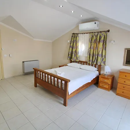 Lisa, 4 Bedroom, Private Pool , Calis Area * Fethiye