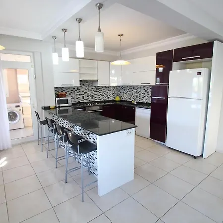 Lisa, 4 Bedroom, Private Pool , Calis Area Villa